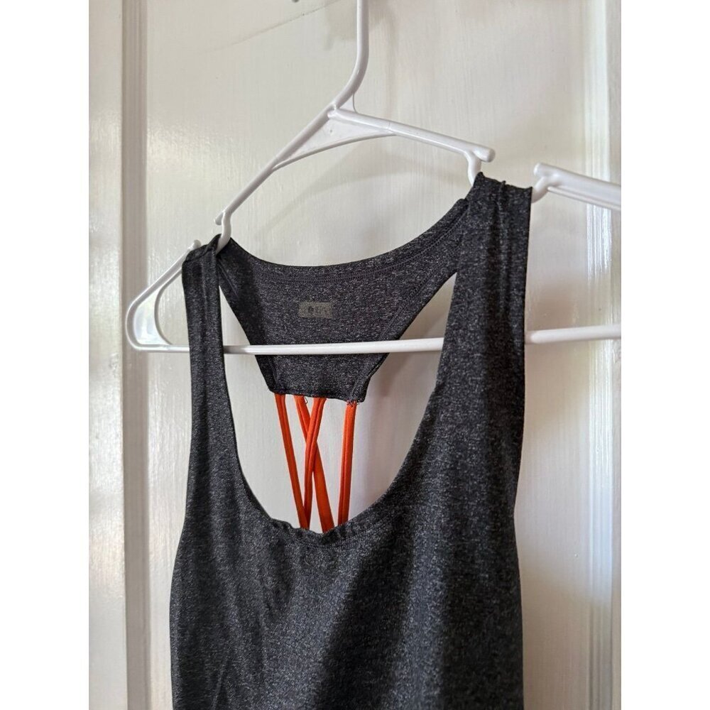 Women’s size medium Gray workout Tank Top - Picture 3 of 8
